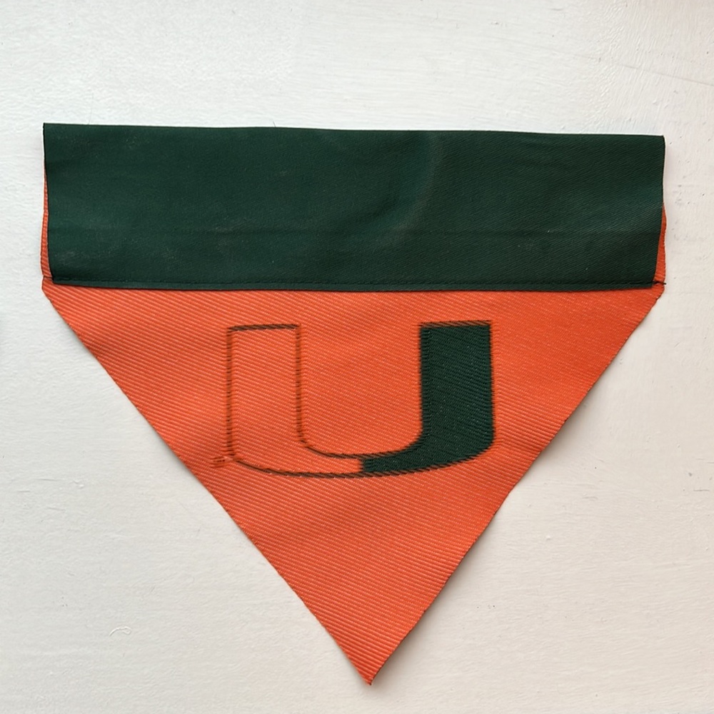 NWOT University of Miami puppy bow and collar bandanna - Picture 3 of 5